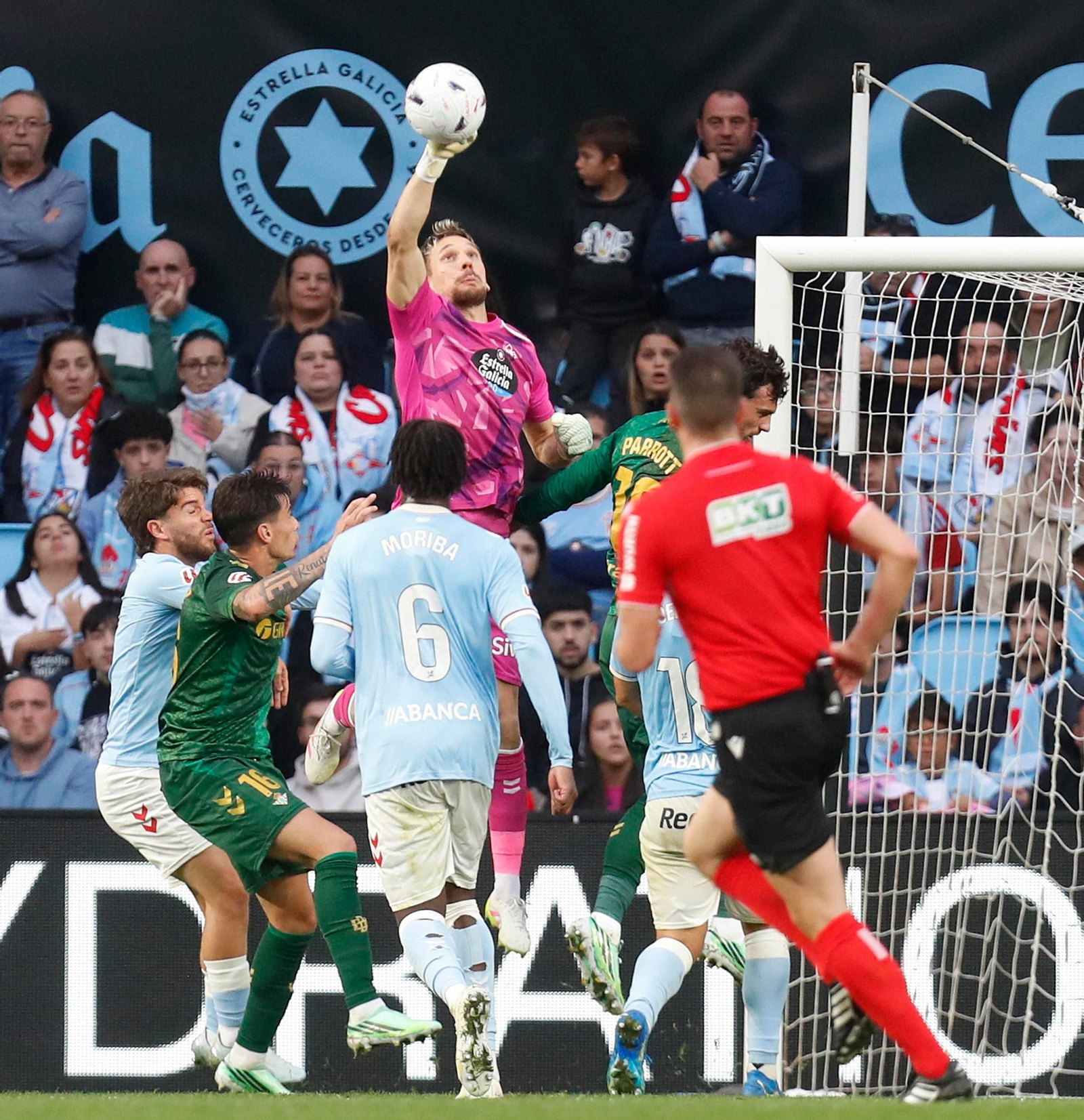 Galería | Celta y Betis se miden en Balaídos