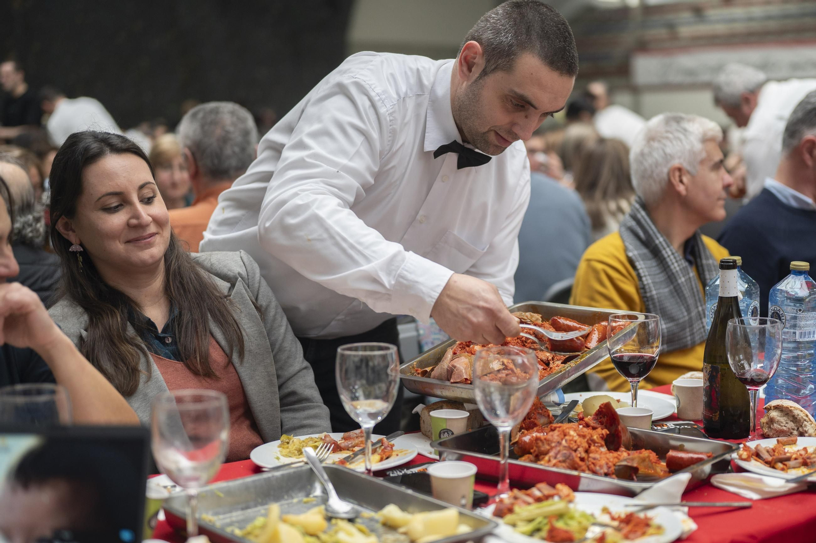 Galería | Botelo, patatas, repollo y chorizo para disfrutar un año más de la tradicional comida popular