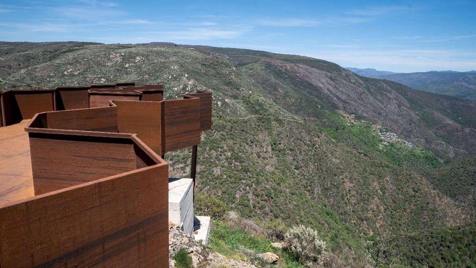 Mirador de Pedras de Rome, en Trives (FOTO: ÓSCAR PINAL)
