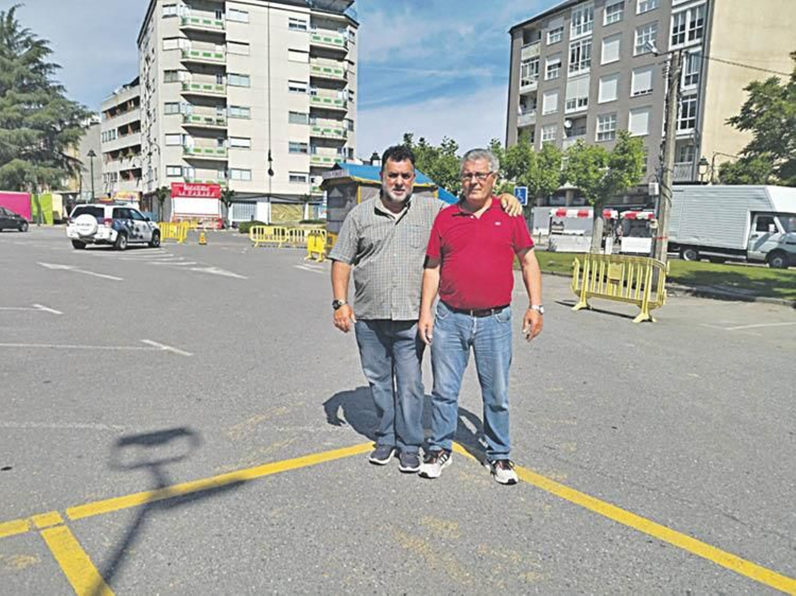 Raúl Álvarez y Manuel Refique, de la comisión de fiestas de Santa Rita.