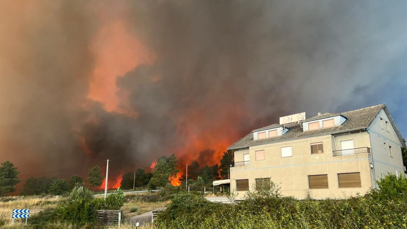 Una imagen de los incendios en Arbo. Alberte