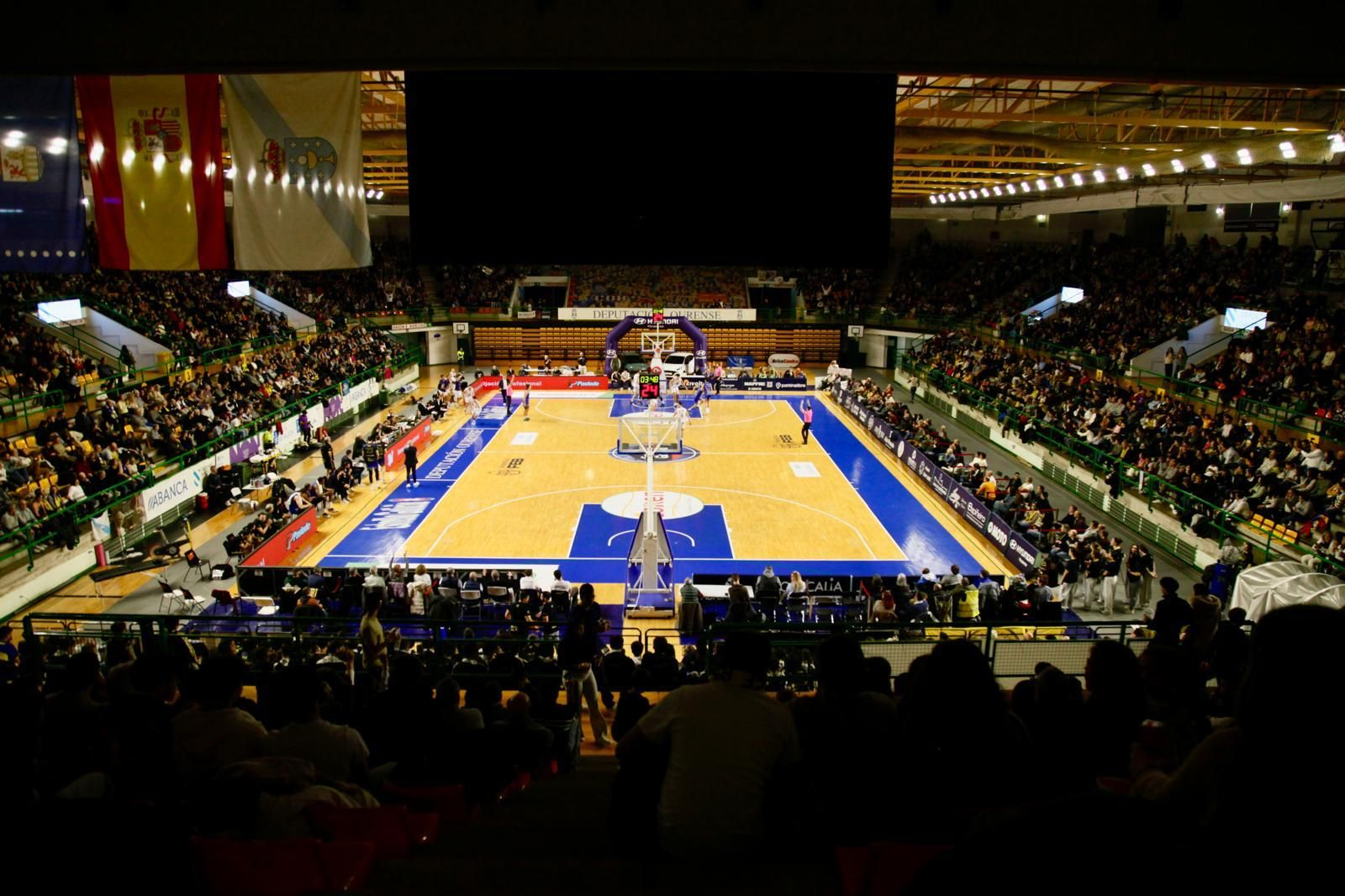 Galería | Tarde de baloncesto y derbi gallego en el Pazo, en imágenes