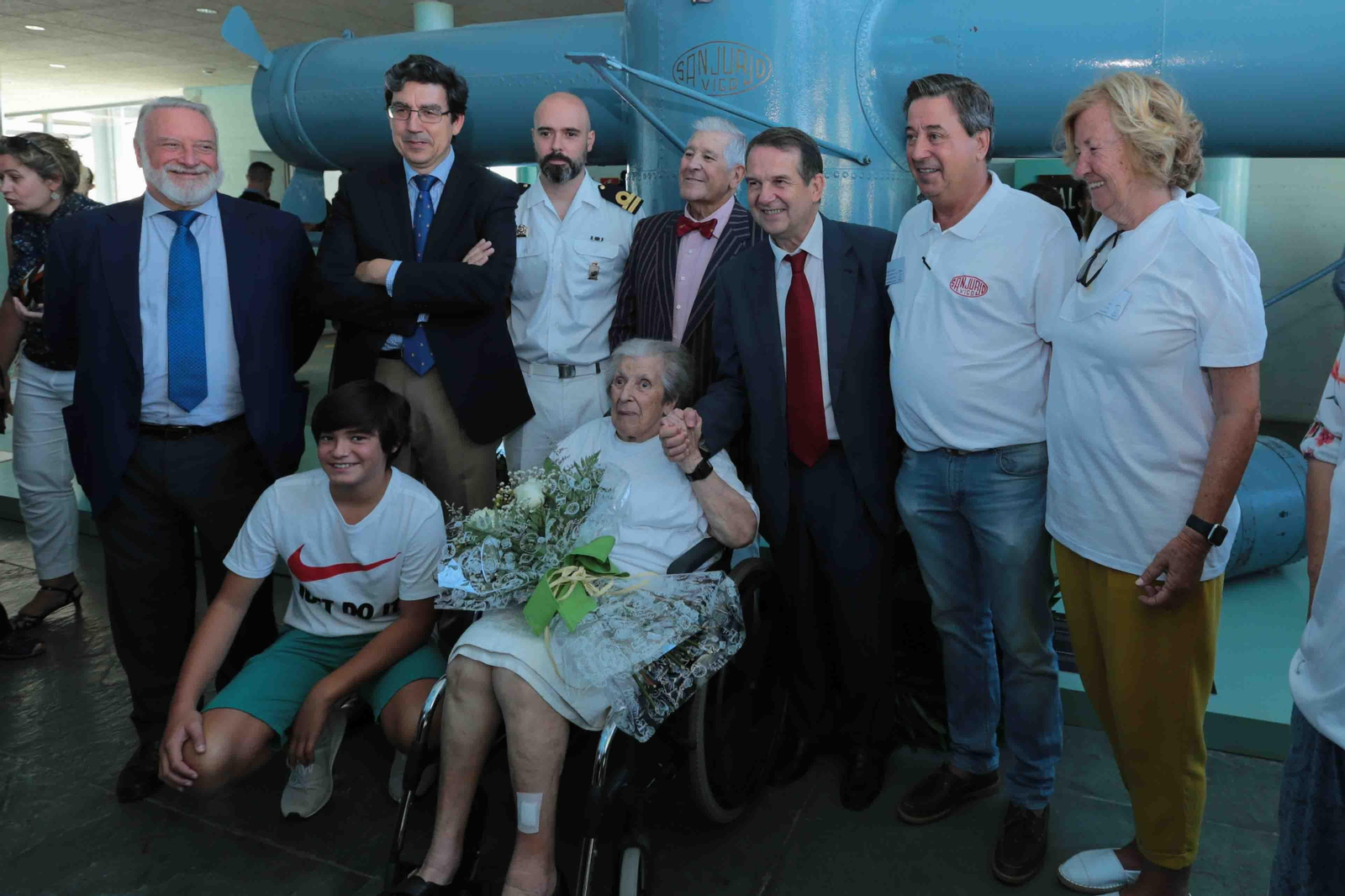 El patriarca y la matriarca de los Sanjurjo Badía, junto a López Veiga, López-Chaves y Caballero.