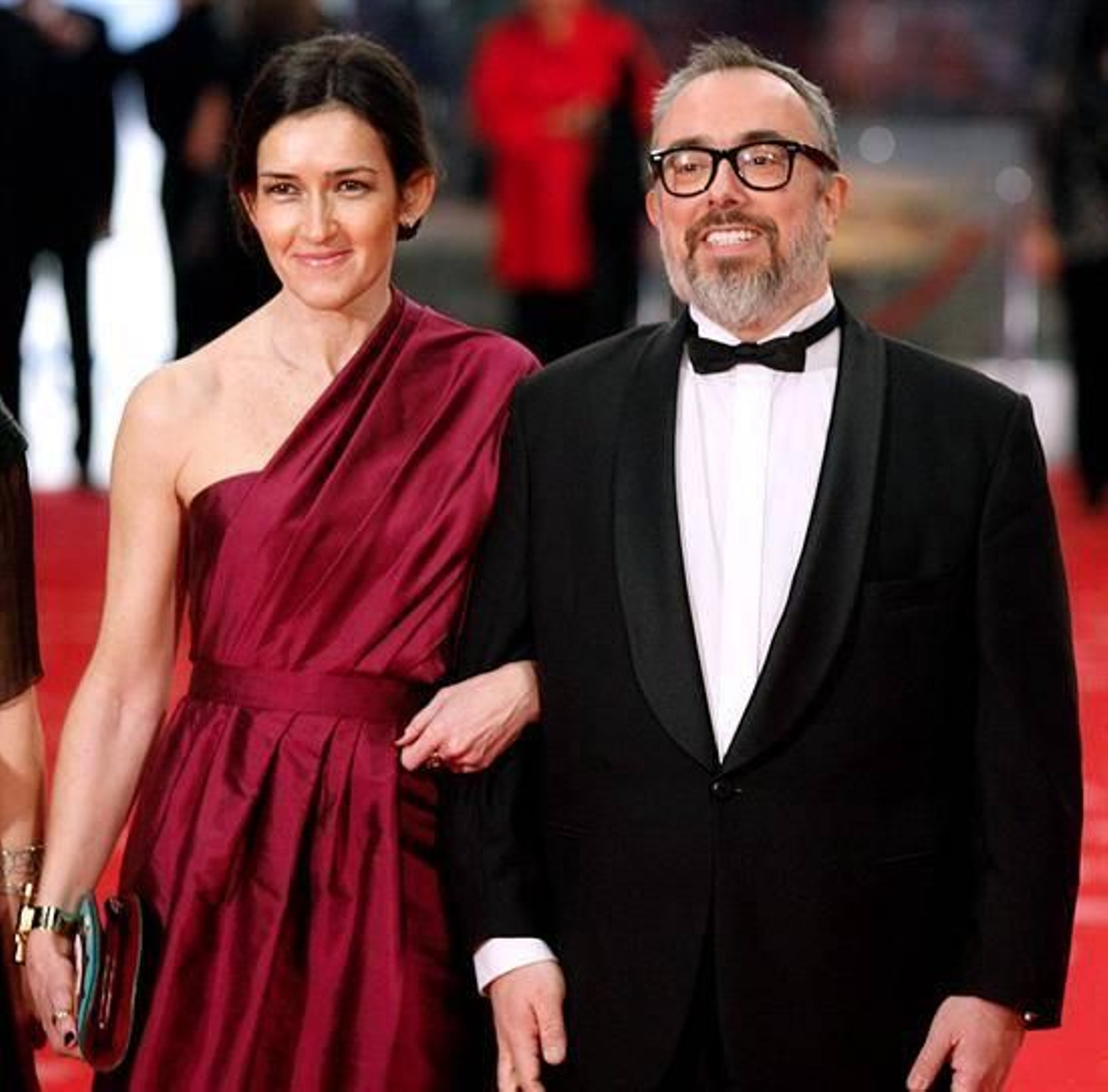 La ministra de Cultura, Ángeles González-Sinde, y el presidente de la Academia de Cine, Álex de la Iglesia a su llegada a la ceremonia. Foto: EFE