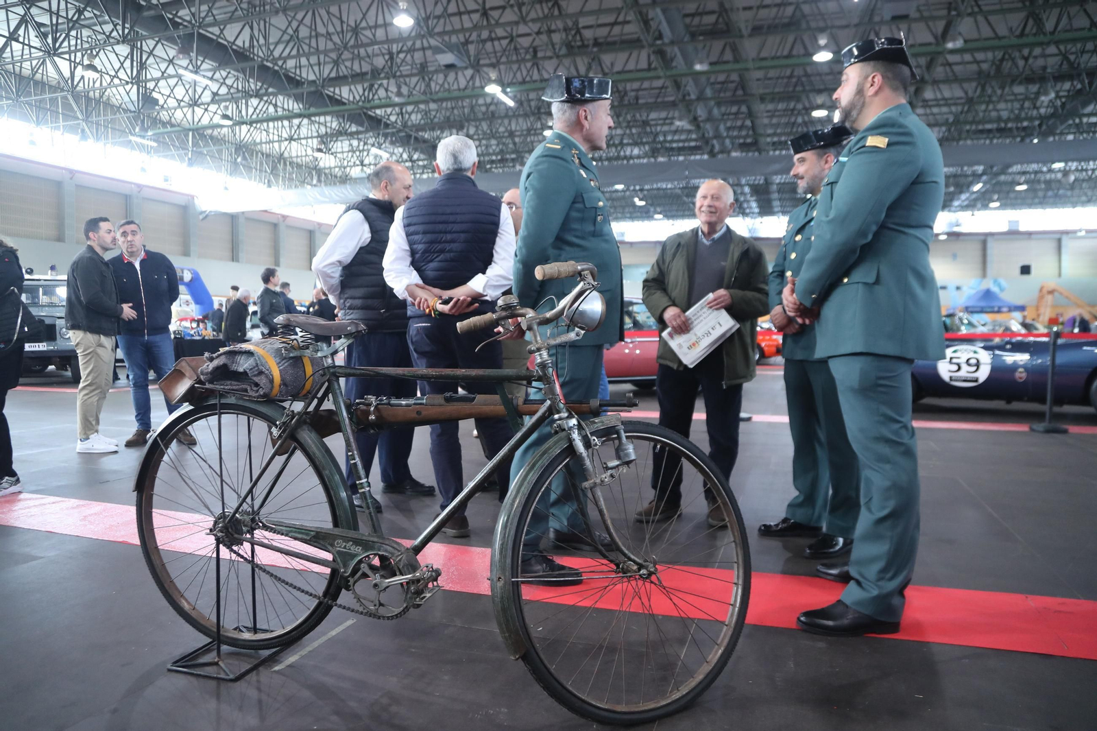 Galería | Más de un centenar de coches en el Salón del Automóvil Clásico