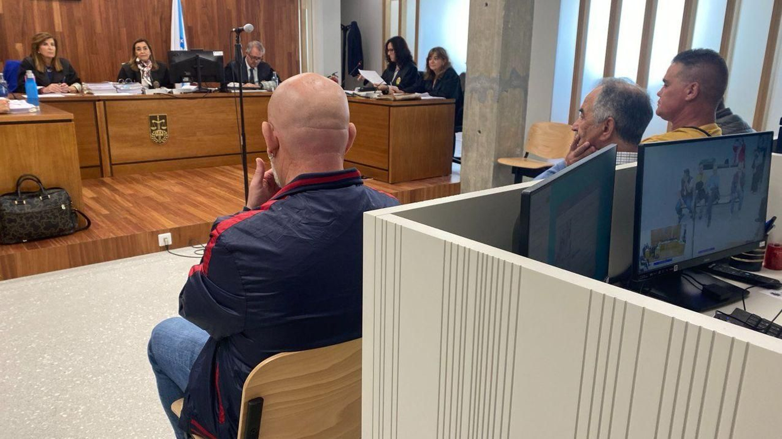 El exalcalde pedáneo de Bembrive, este miércoles en el banquillo.