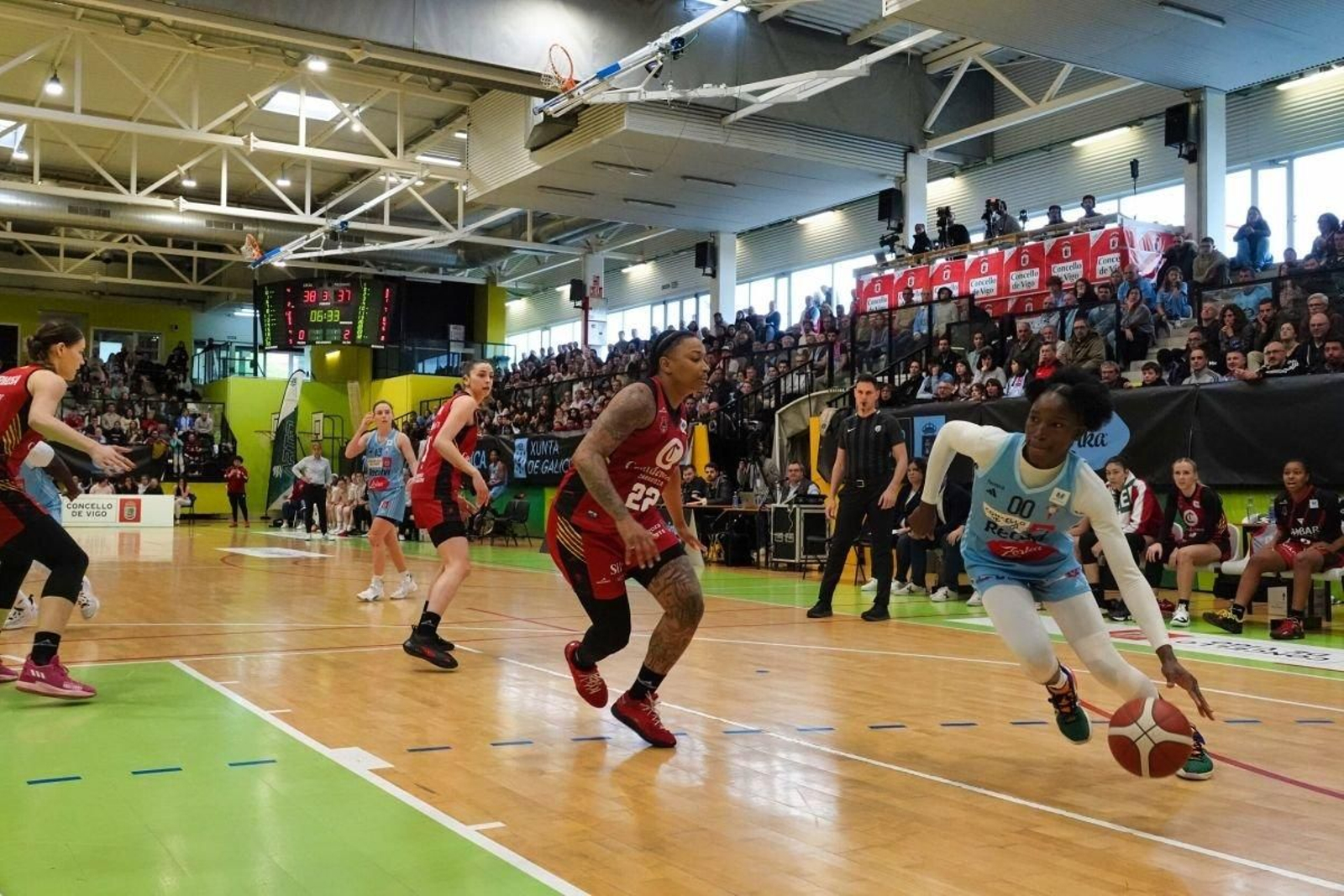 El Celta Zorka Recalvi intentará apoyarse en el ambiente de Navia para ganar esta tarde.