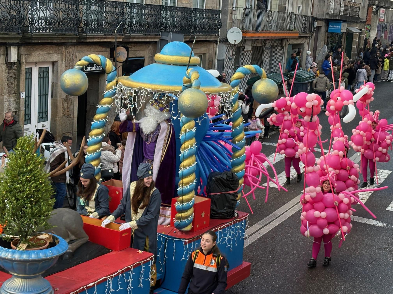 Los Reyes Magos, durante la Cabalgata en Nigrán.