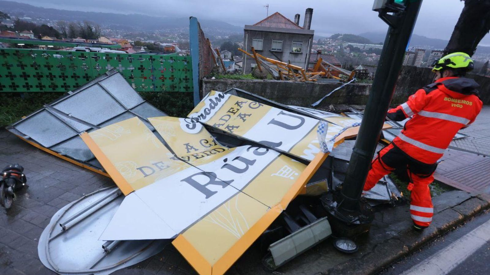 GALERÍA | Los estragos de la borrasca Herminia en Vigo
