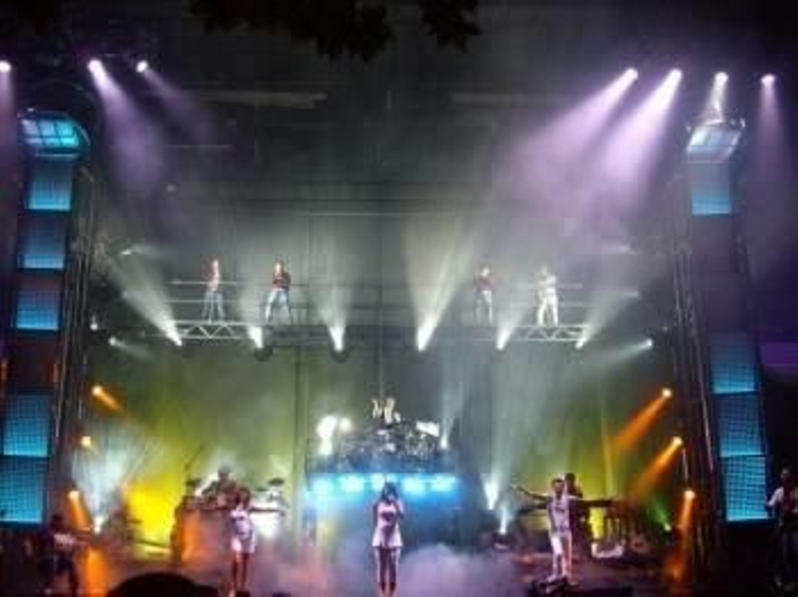 Actuación de una orquesta.