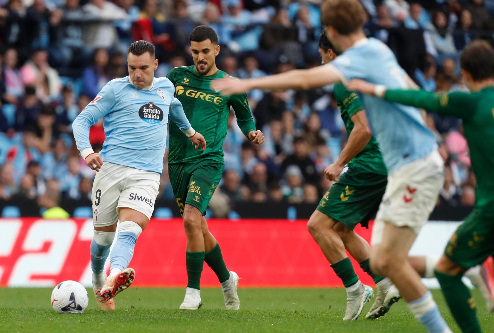 Galería | Celta y Betis se miden en Balaídos