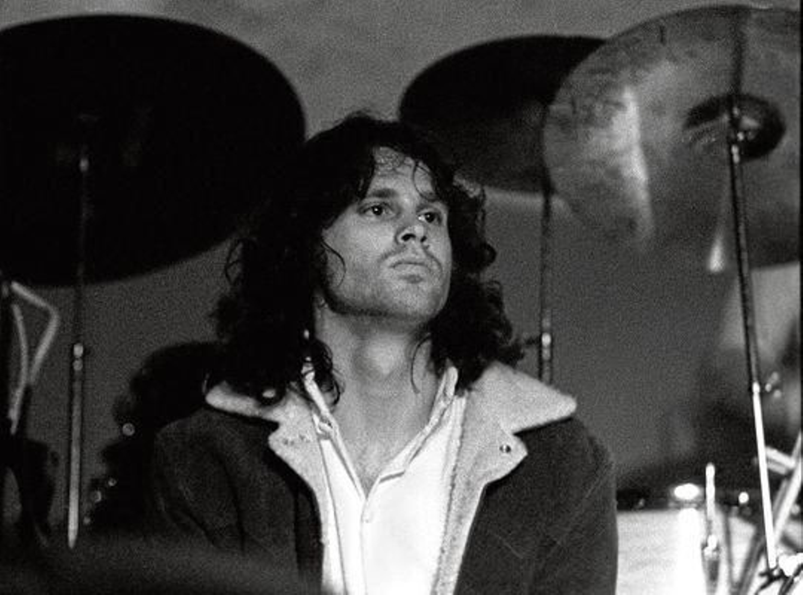 Jim Morrison antes de un concierto.