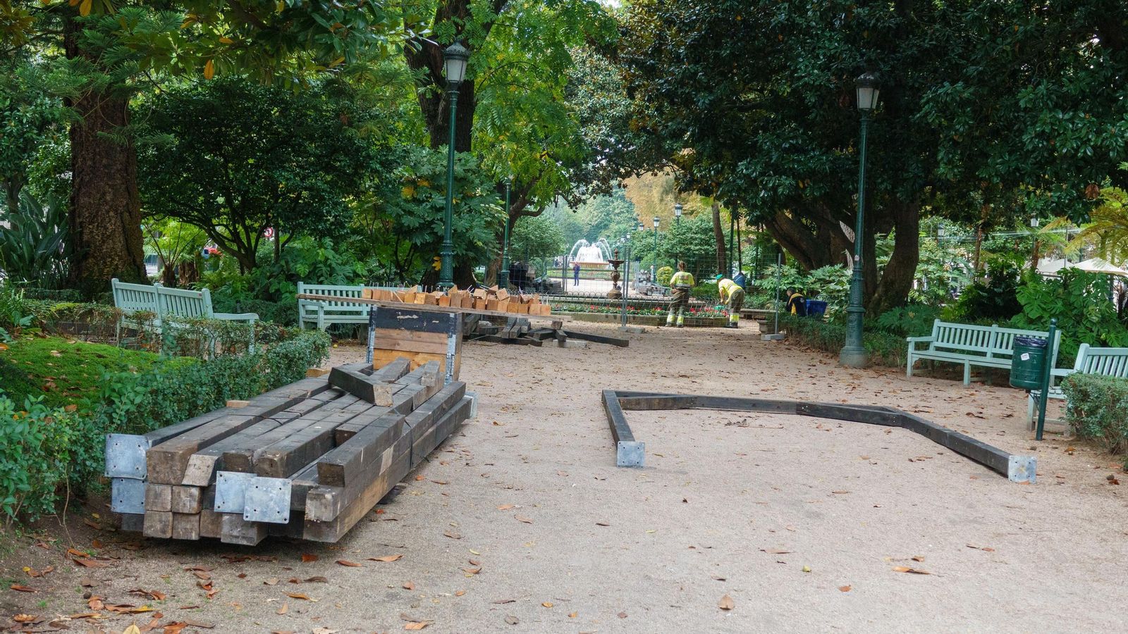 El Cíes Market ya inició su montaje en la Alameda.