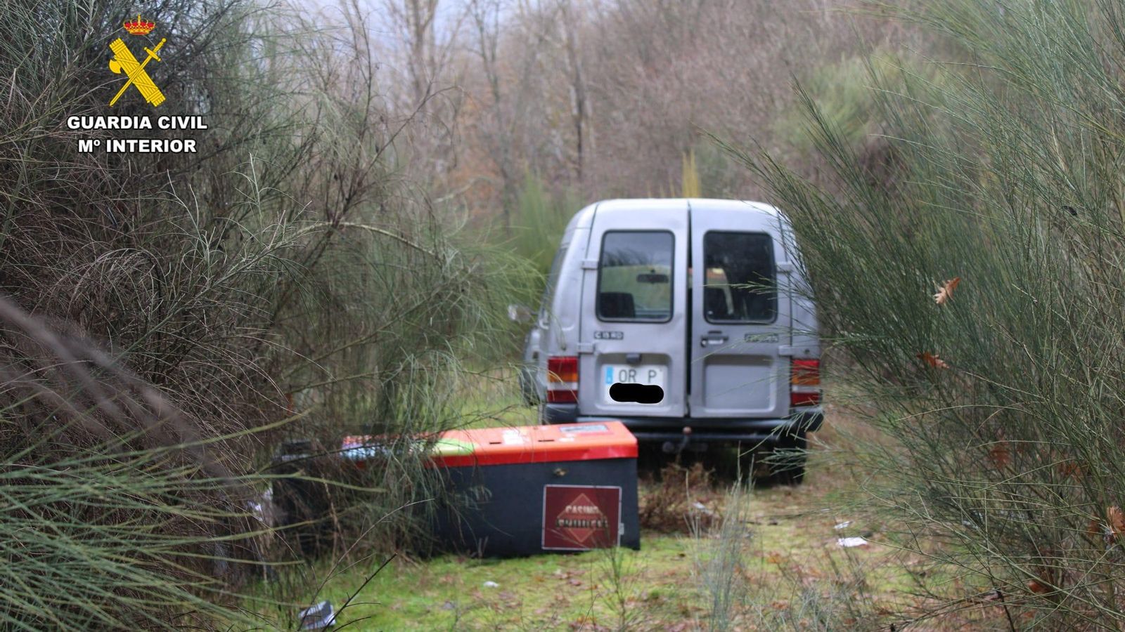 El cajero despedazado y saqueado en Mandín.