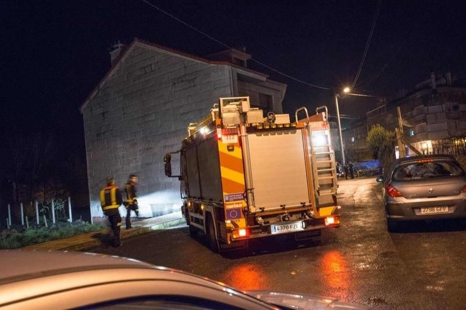 Las imágenes del escenario del crimen machista de O Carballiño 13