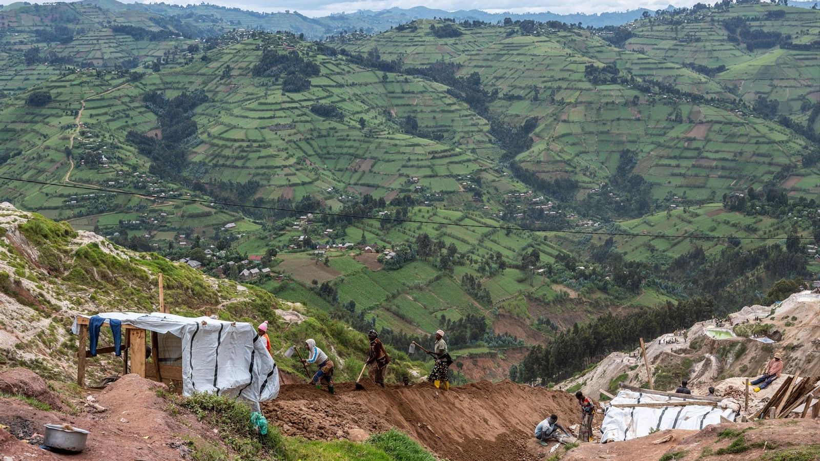 Trabajos en una mina en el Congo