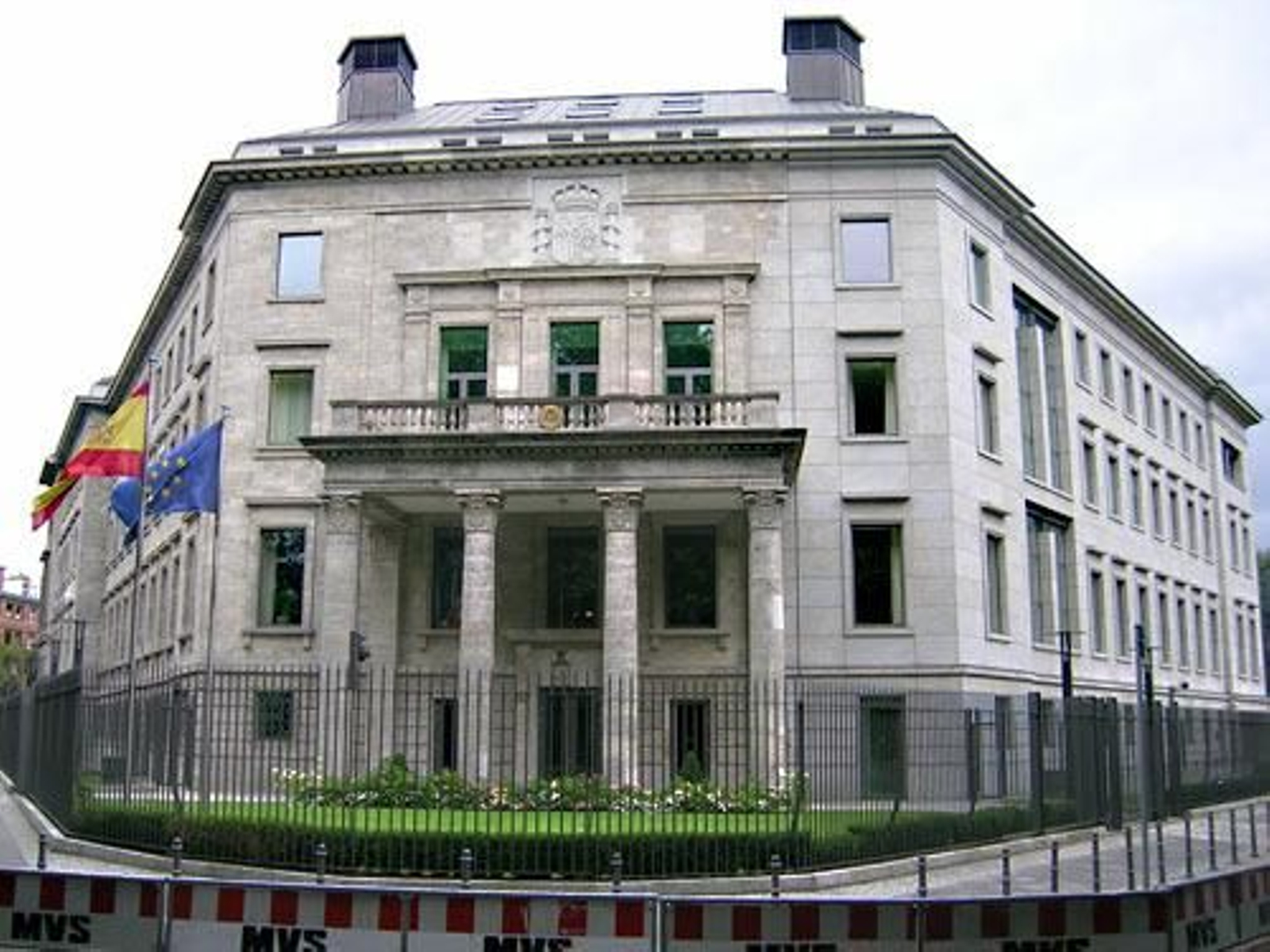 En la imagen la Embajada de España en Alemania