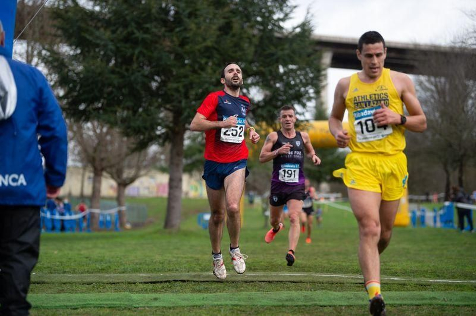 Cita con el atletismo en el "Cross Vila de Ribadavia"