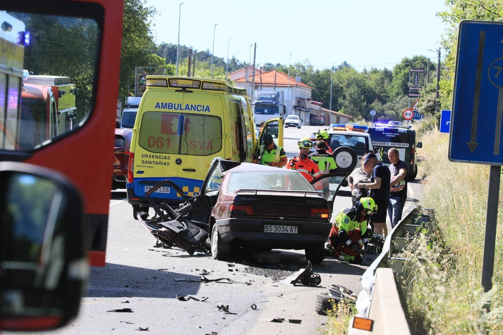 El estado en el que quedó uno de los vehículos tras el fuerte impacto en Cambeo, Coles