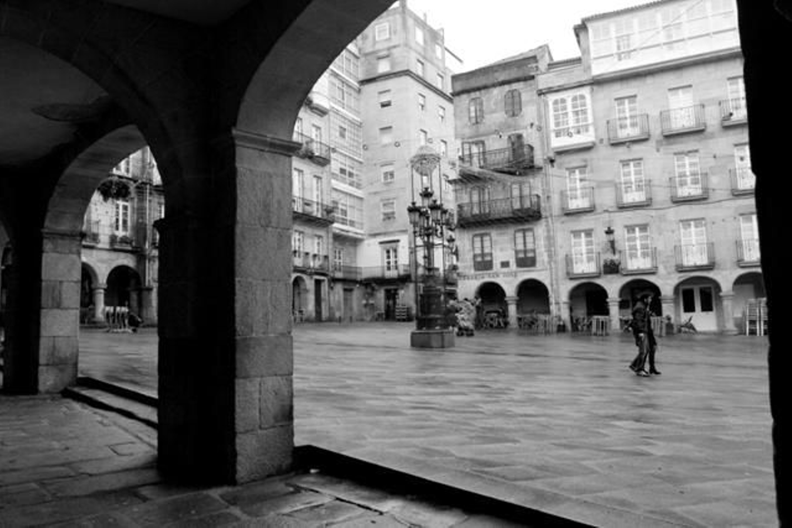 Los soportales de la Constitución, únicos en Vigo con los del Berbés se reconocen como BIC.