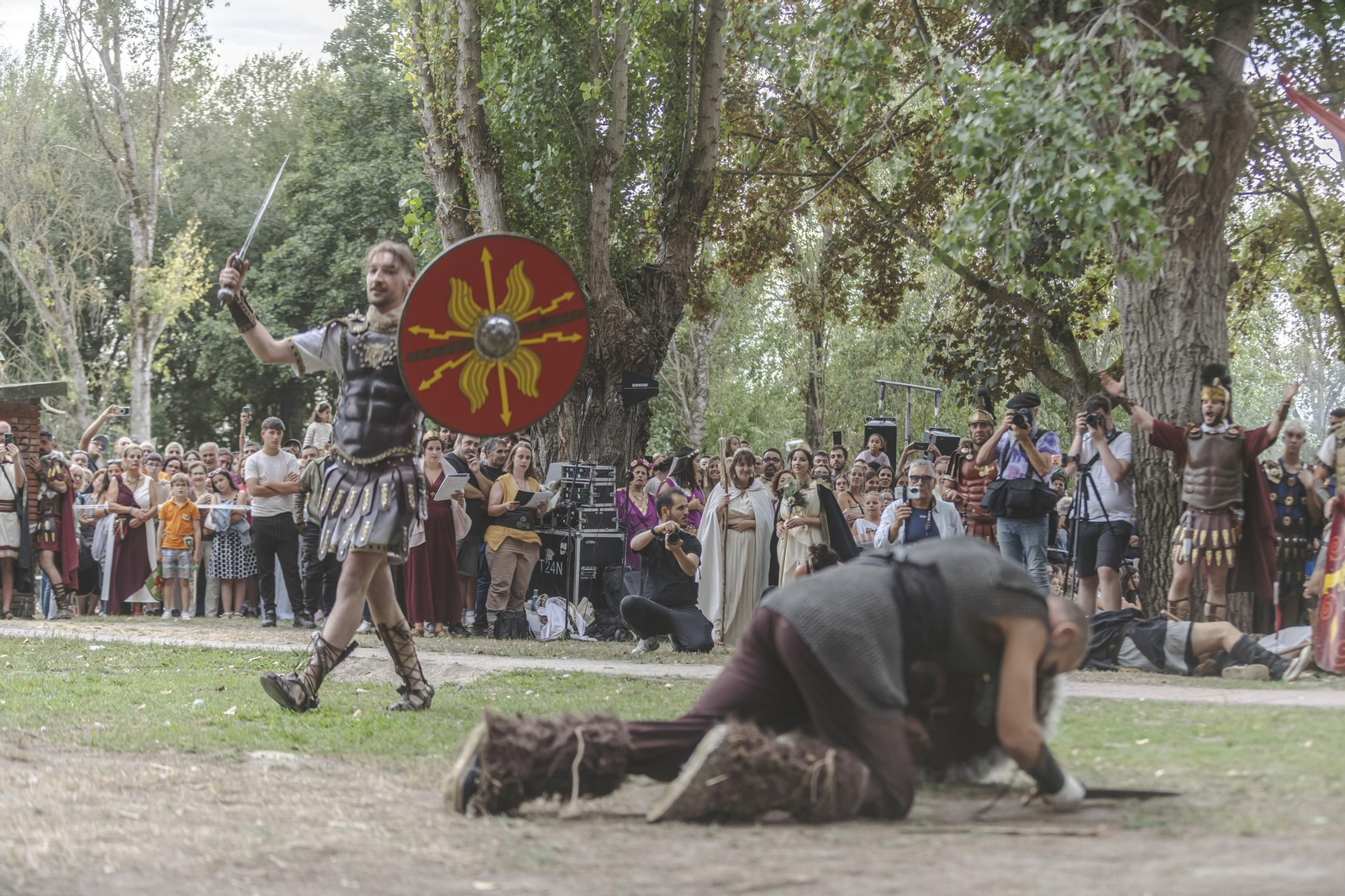 Galería | Los romanos cruzan el Lethes: Xinzo pone fin al Esquecemento, un evento con cifras récord