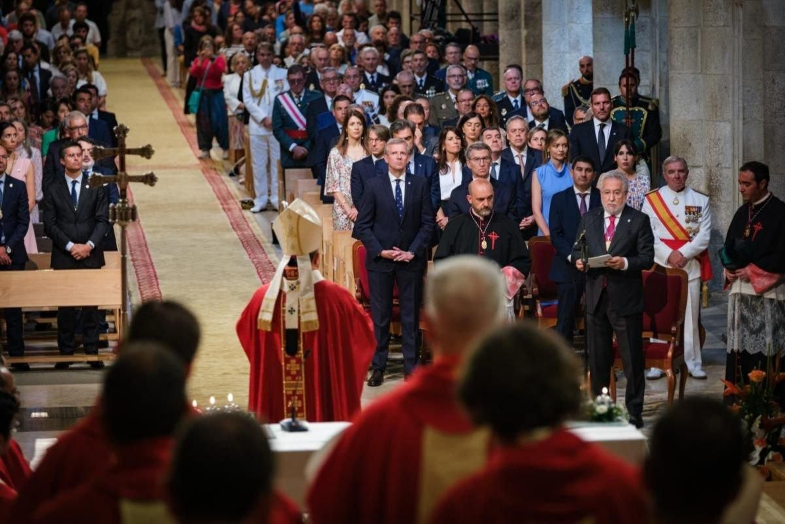 El presidente del Parlamento en un momento de la Ofrenda al Apóstol.