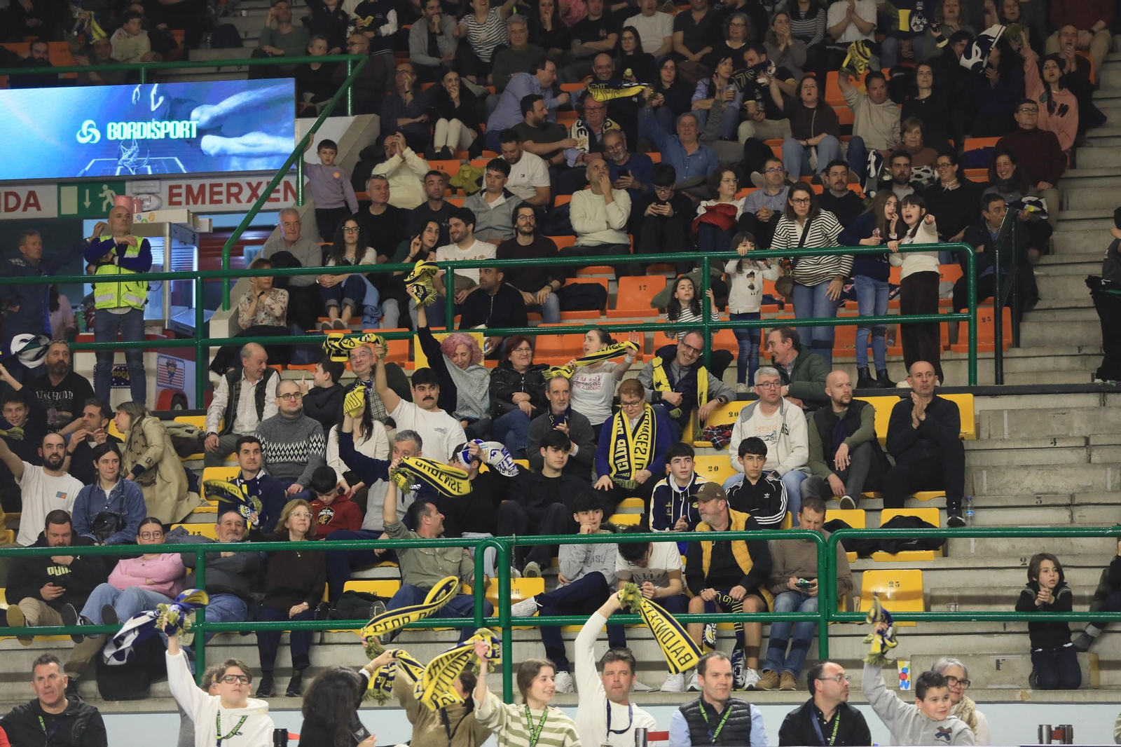 Galería | El COB sufre pero gana de nuevo en el Pazo