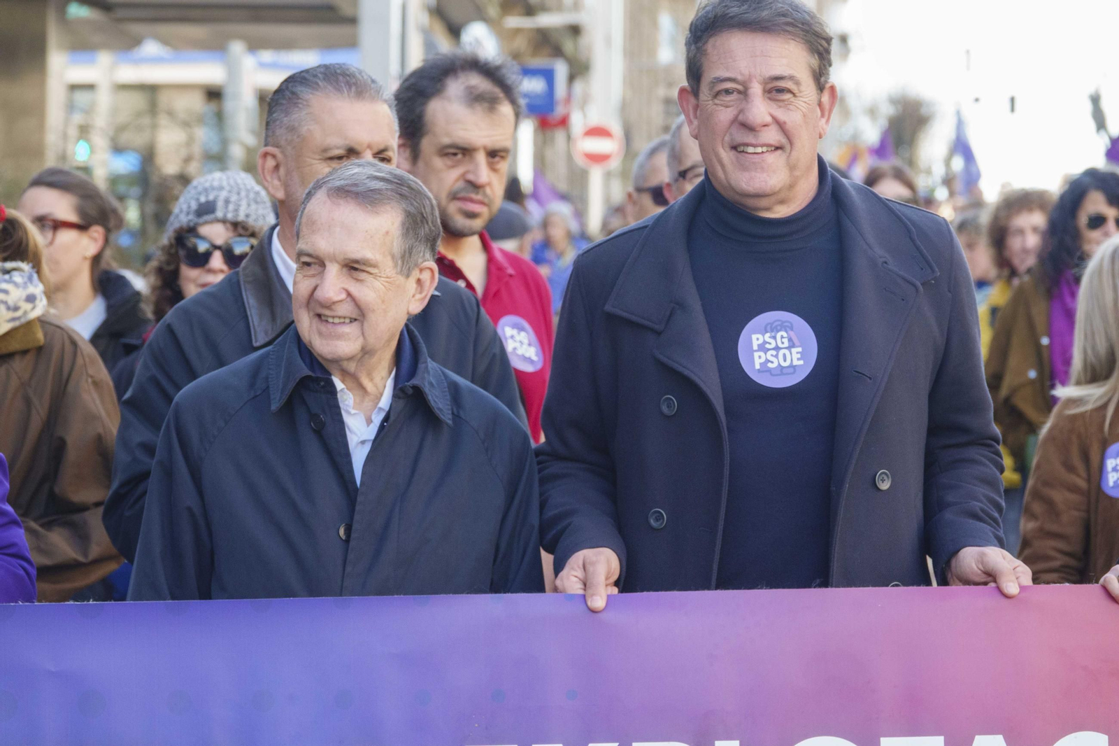 Galería | Las calles de Vigo se pintan de morado por el Día Internacional de la Mujer