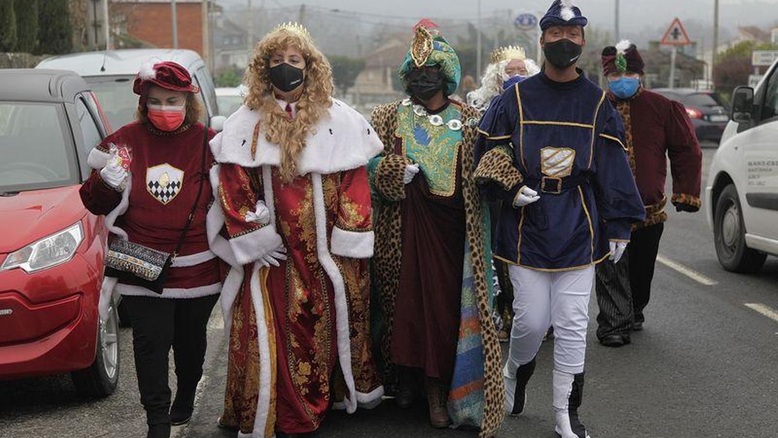 Los Reyes Magos de Taboadela con sus pajes.