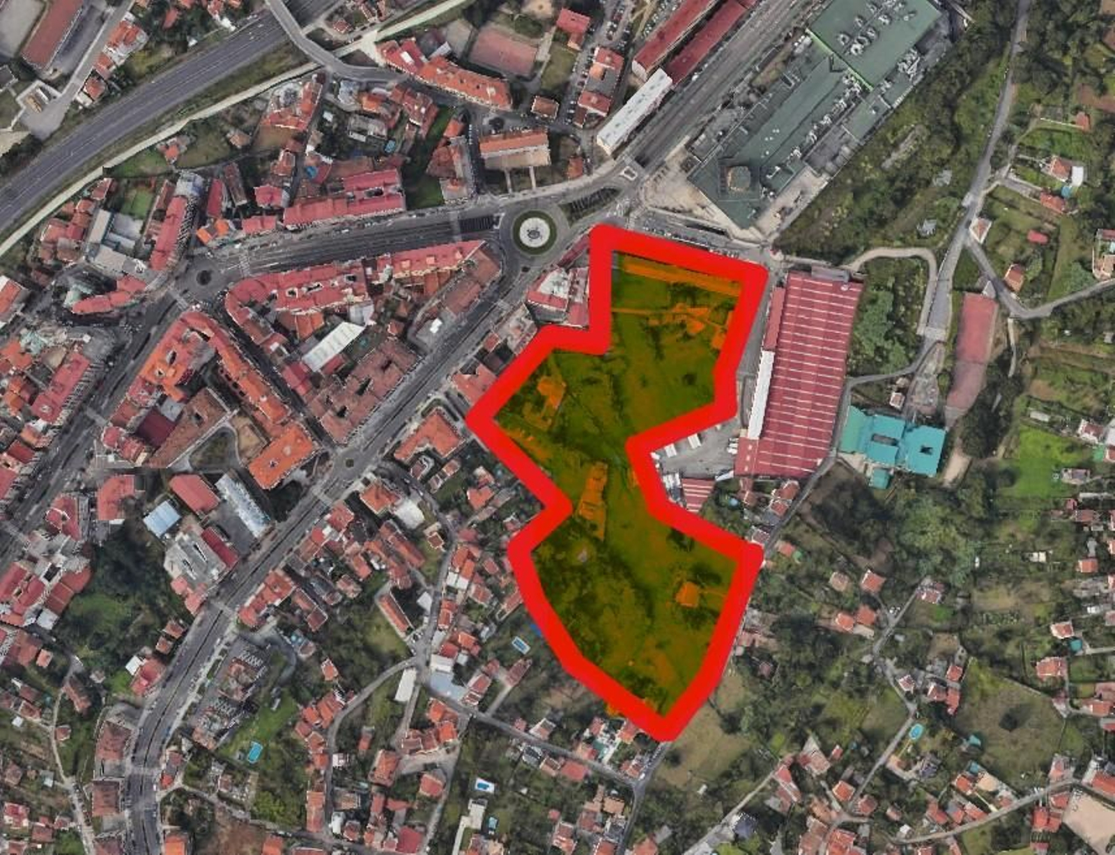 El área para la que se proyecta la nueva ordenación, junto a la rotonda en la que confluyen Travesía y Aragón.