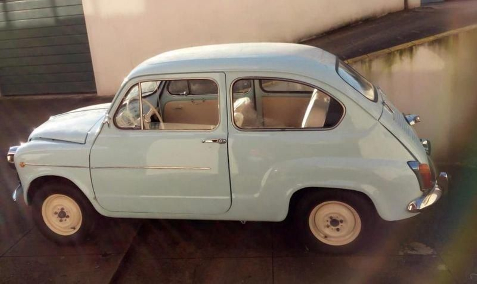 El Seat 600 que Little Car ha transformado en eléctrico y que presentará a nivel mundial desde Madrid.