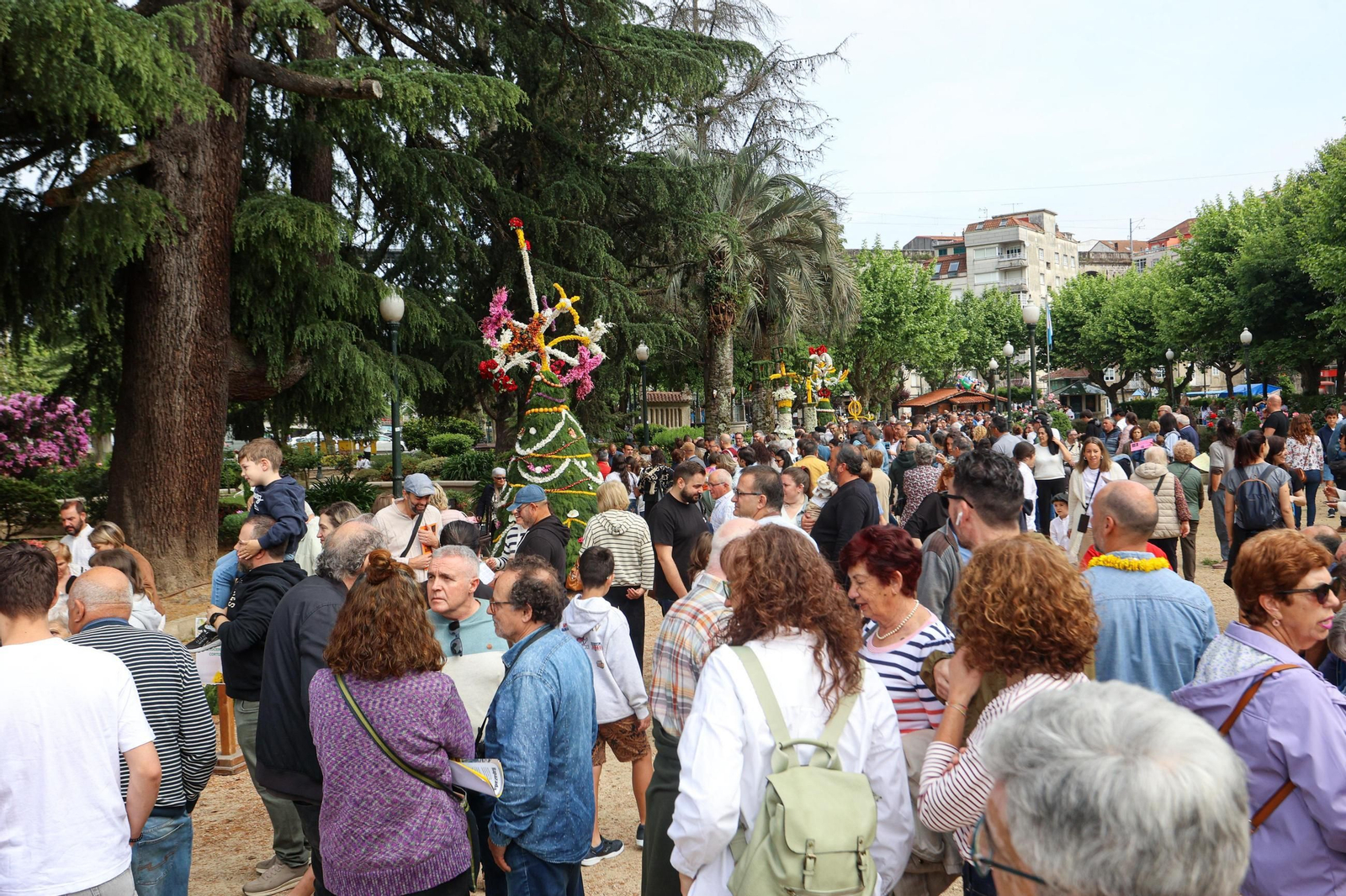 Galería | Muchas flores y música para celebrar los 'maios' en Redondela