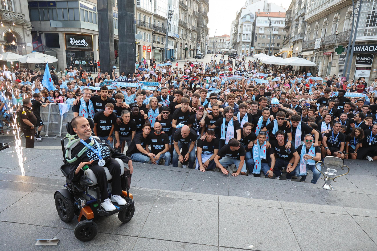 Galería | El Celta Fortuna celebra en Porta do Sol el ascenso a Segunda