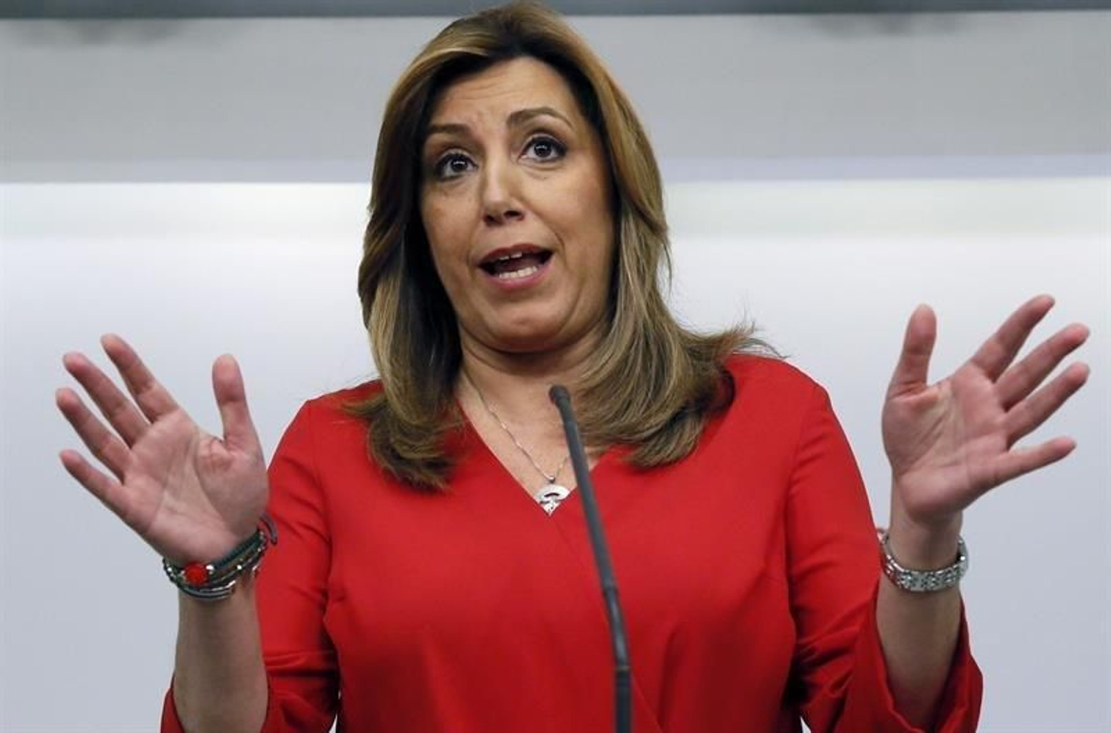 La presidenta de Andalucía y candidata a liderar el PSOE, Susana Díaz, durante su comparecencia tras el debate en el que los tres candidatos a la Secretaría General del partido han explicado cómo esperan conseguir el apoyo de la militancia el pr