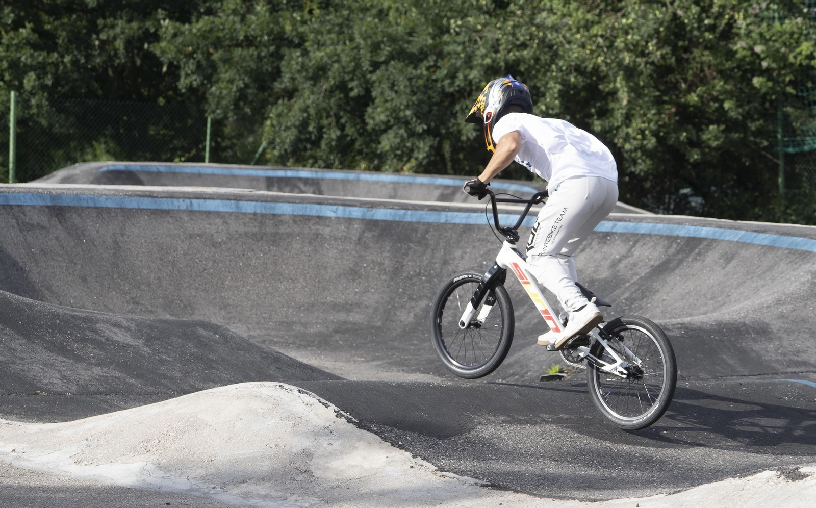 Galería | El pumptrack, protagonista en la sesión de +Deporte Atlántico