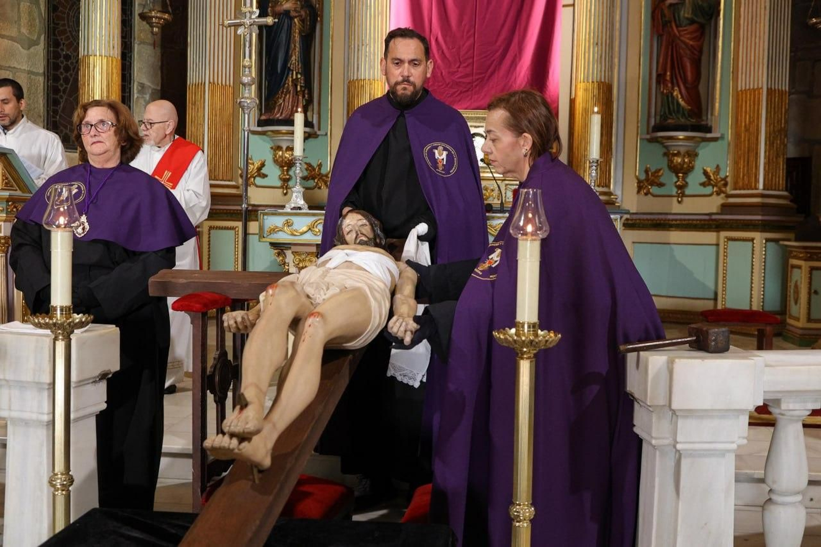 Desenclavo y procesion de la Santo Entierro de Bouzas (12)