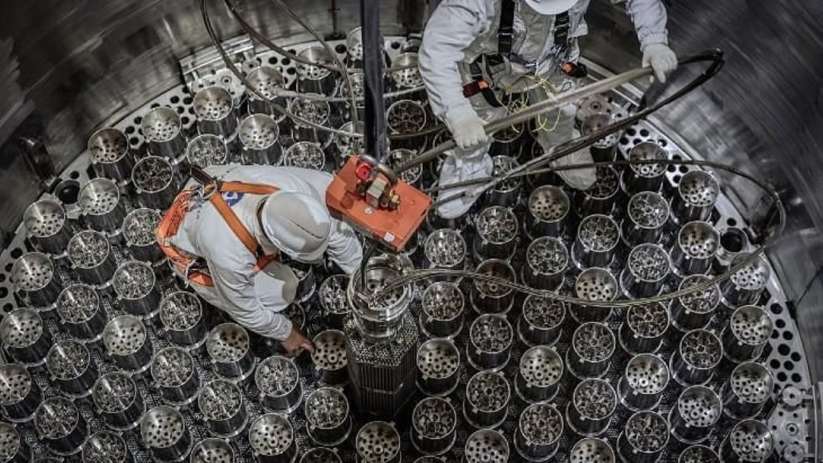 Carga de combustible nuclear en una central nuclear en Turquía