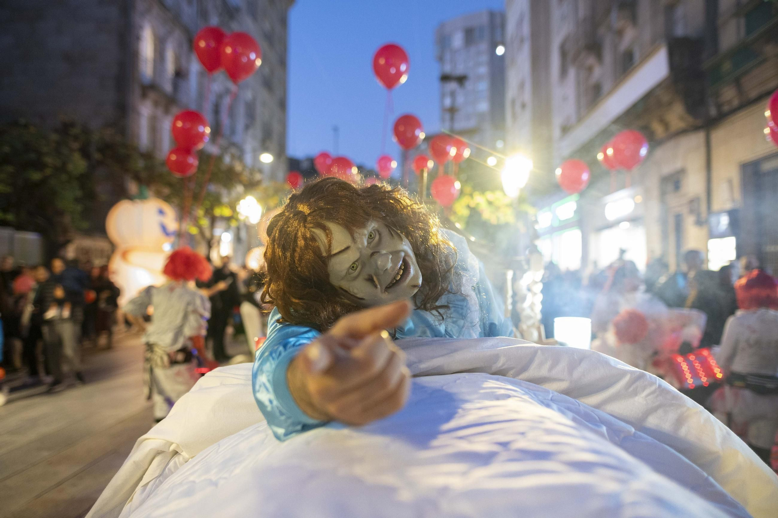 Galería | Ourense se transforma en una ciudad de miedo para celebrar Samaín