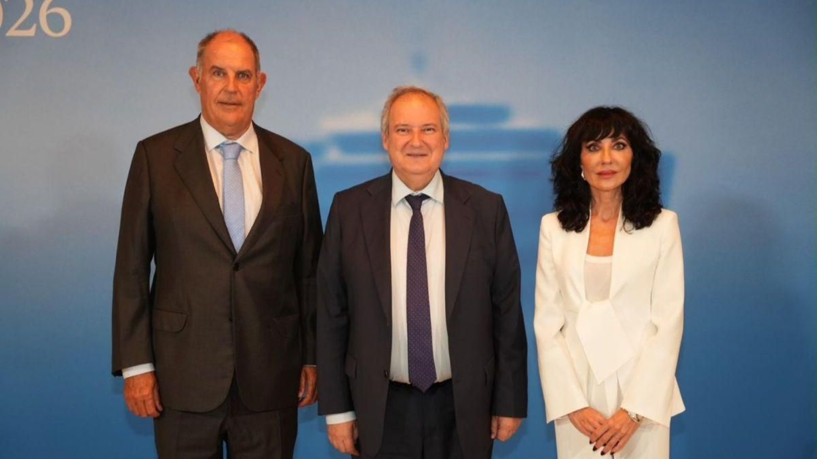 Álvaro Platero, el ministro Jordi Hereu y Almudena López, ayer tras la junta de Pymar.
