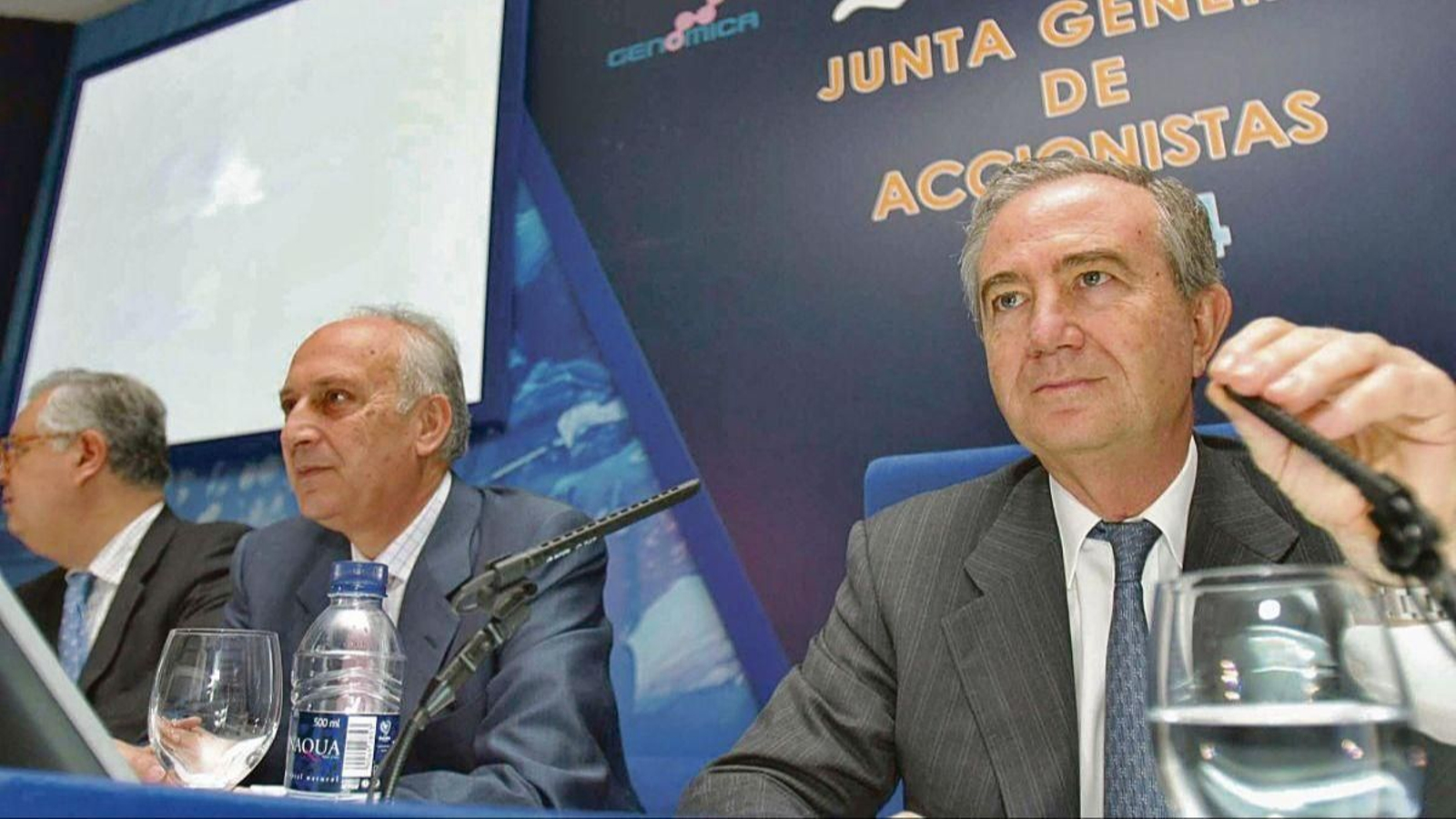 José María Fernández Sousa-Faro (derecha), presidente, y Pedro Fernández Puentes, vicepresidente, en una junta de Zeltia en Vigo.