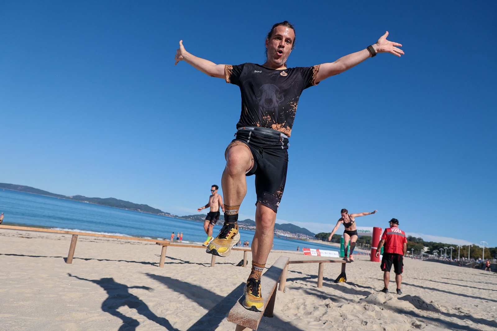 Galería | Samil se llena de deportistas por el Desafío Boot Camp