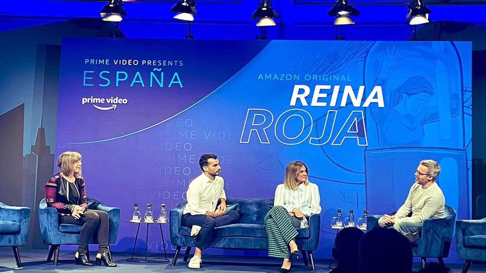 Juan Gómez Jurado, a la derecha, en la presentación de la serie La Reina Roja de Amazon.