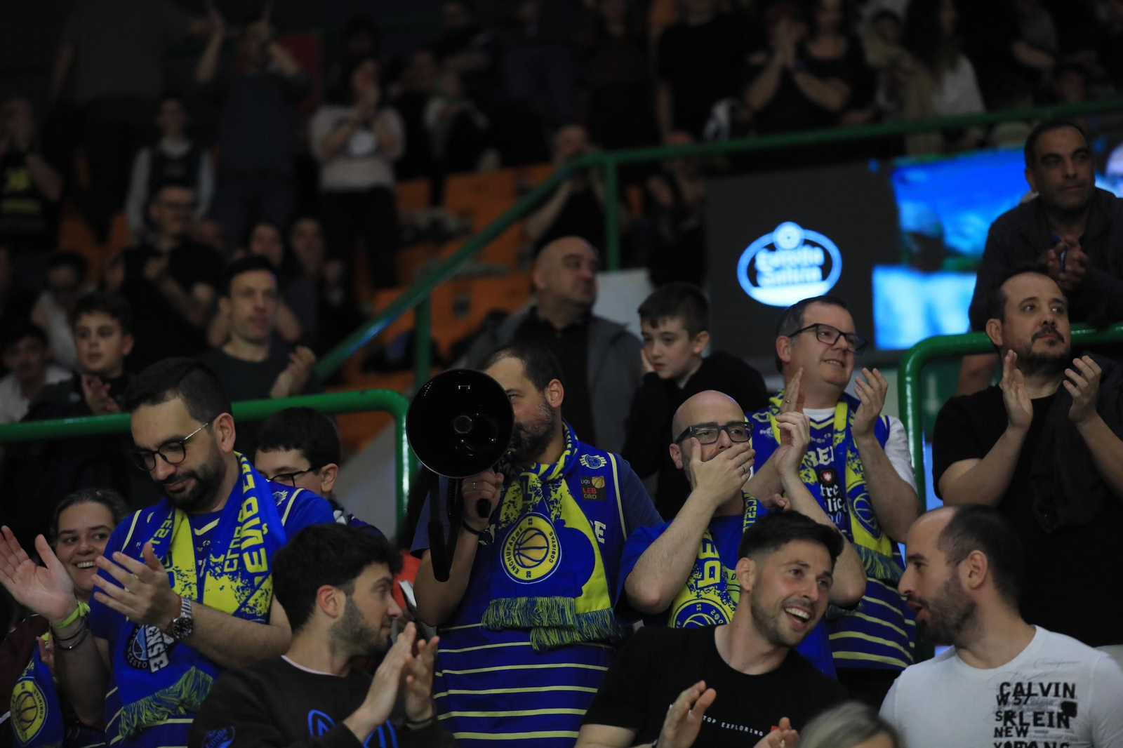 Galería | Así se vivió en el Pazo la victoria del COB