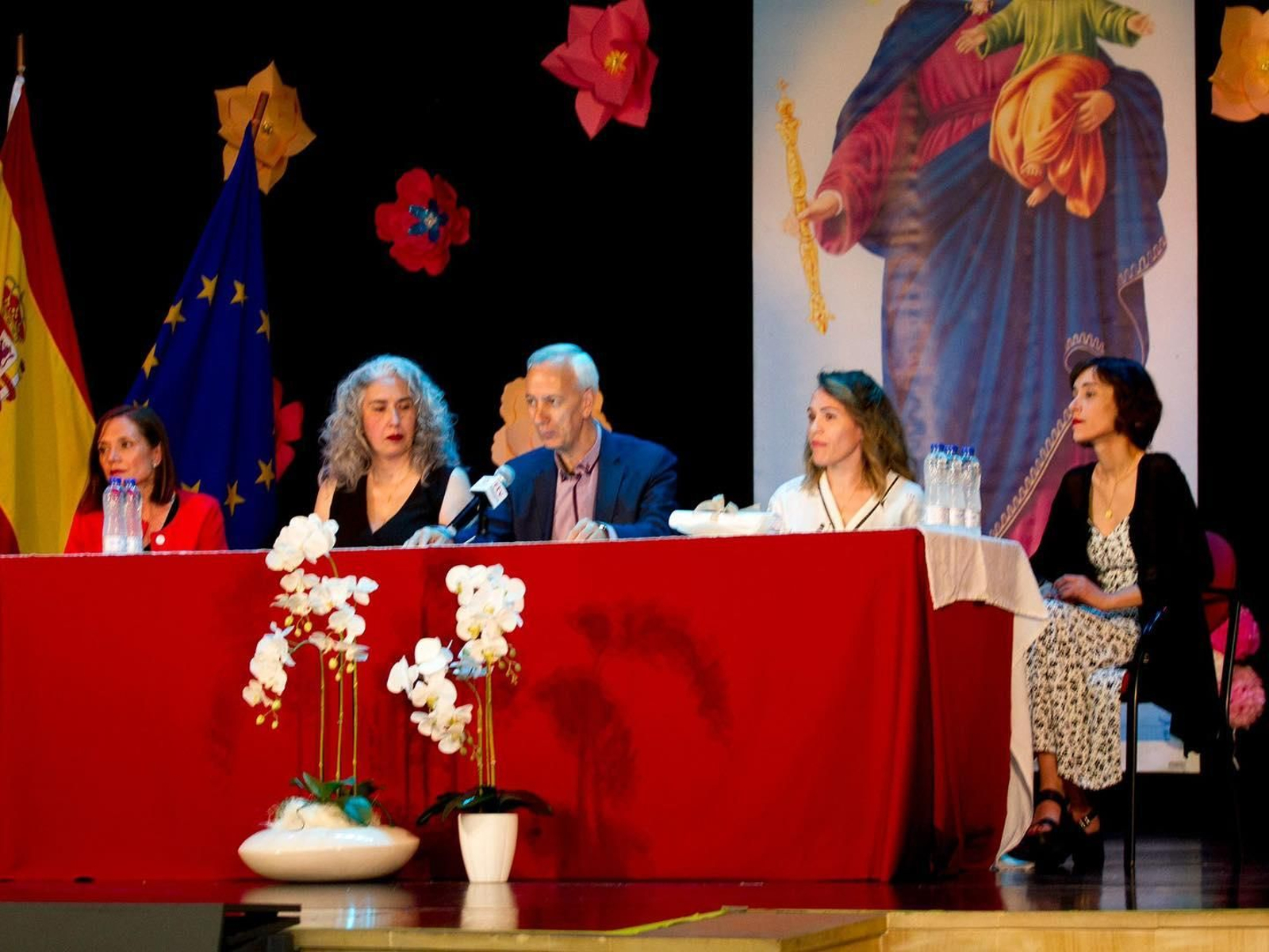 Galería | Los alumnos de 2º de Bachillerato de Salesianos celebran su graduación