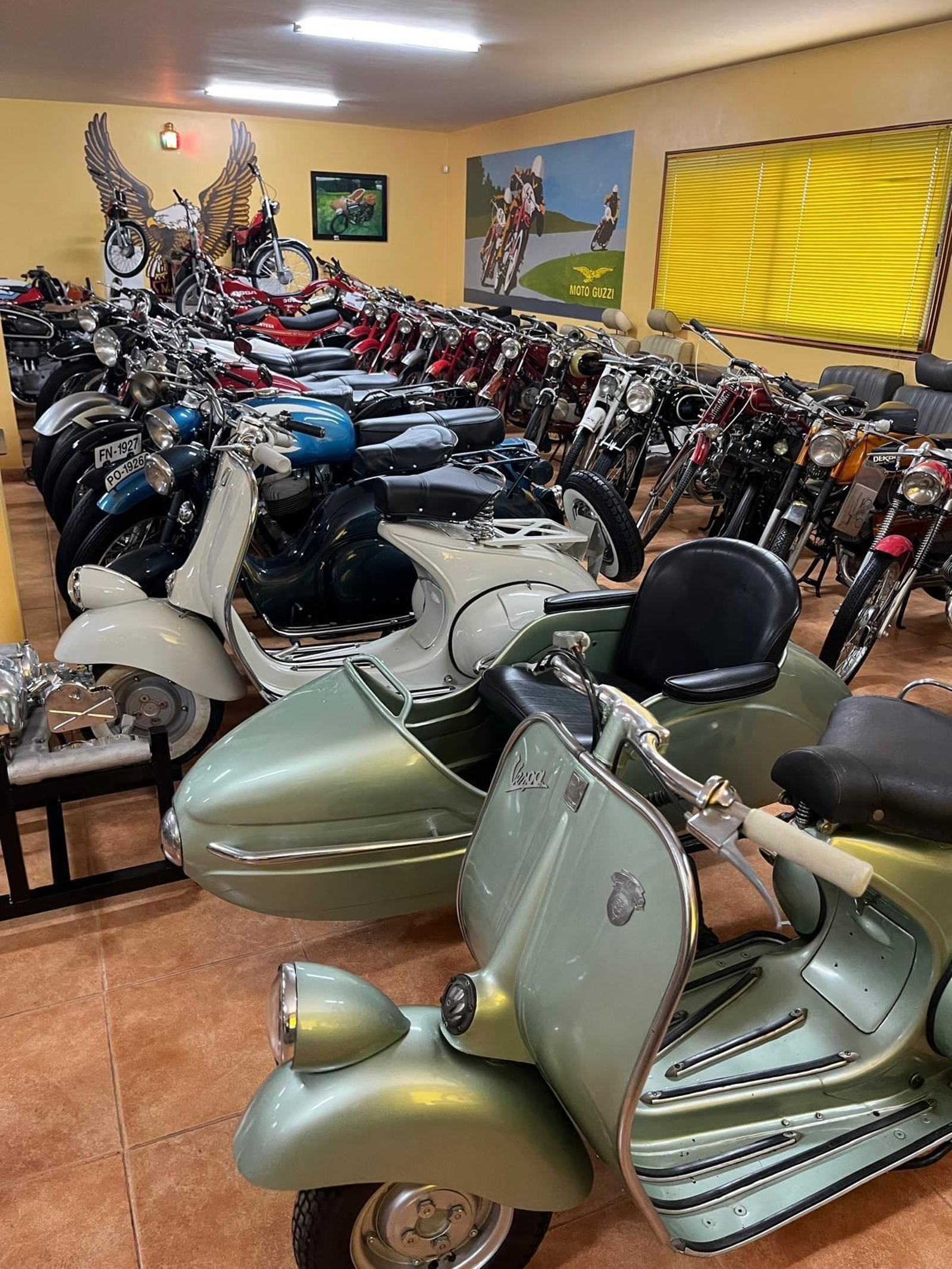 Galería | Un colección de privada y única de casi 200 motos clásicas