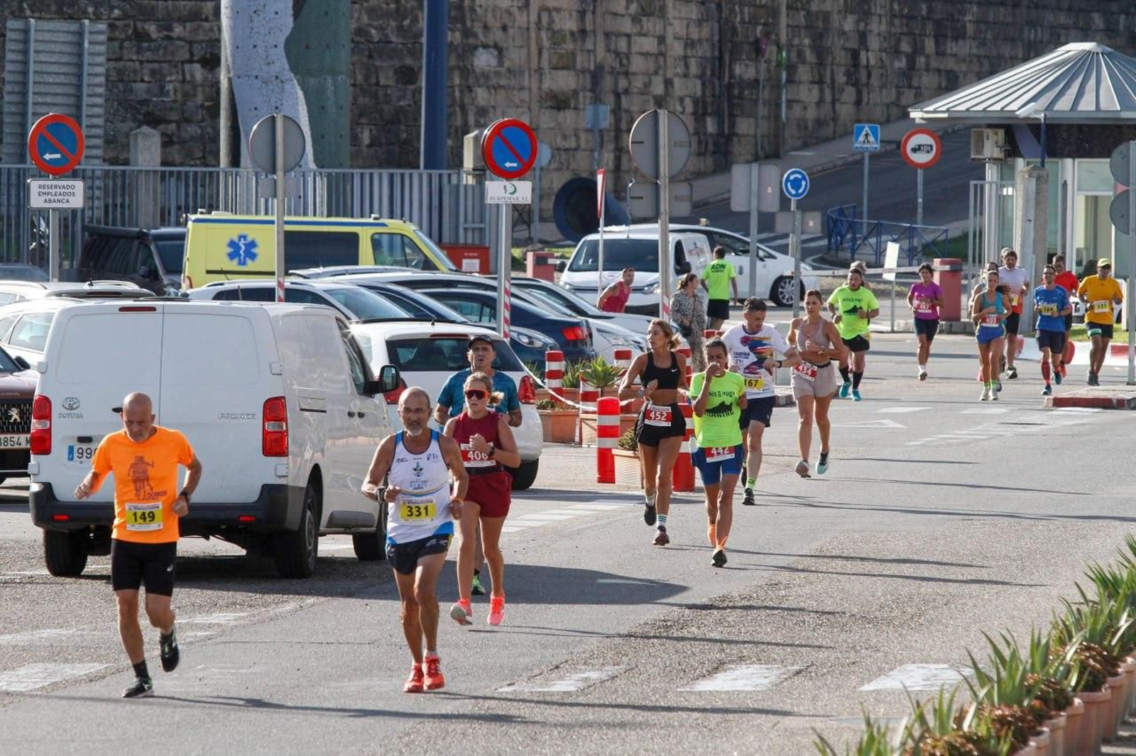 Popular carrera de 10km de O Berbés. // Jorge Santomé