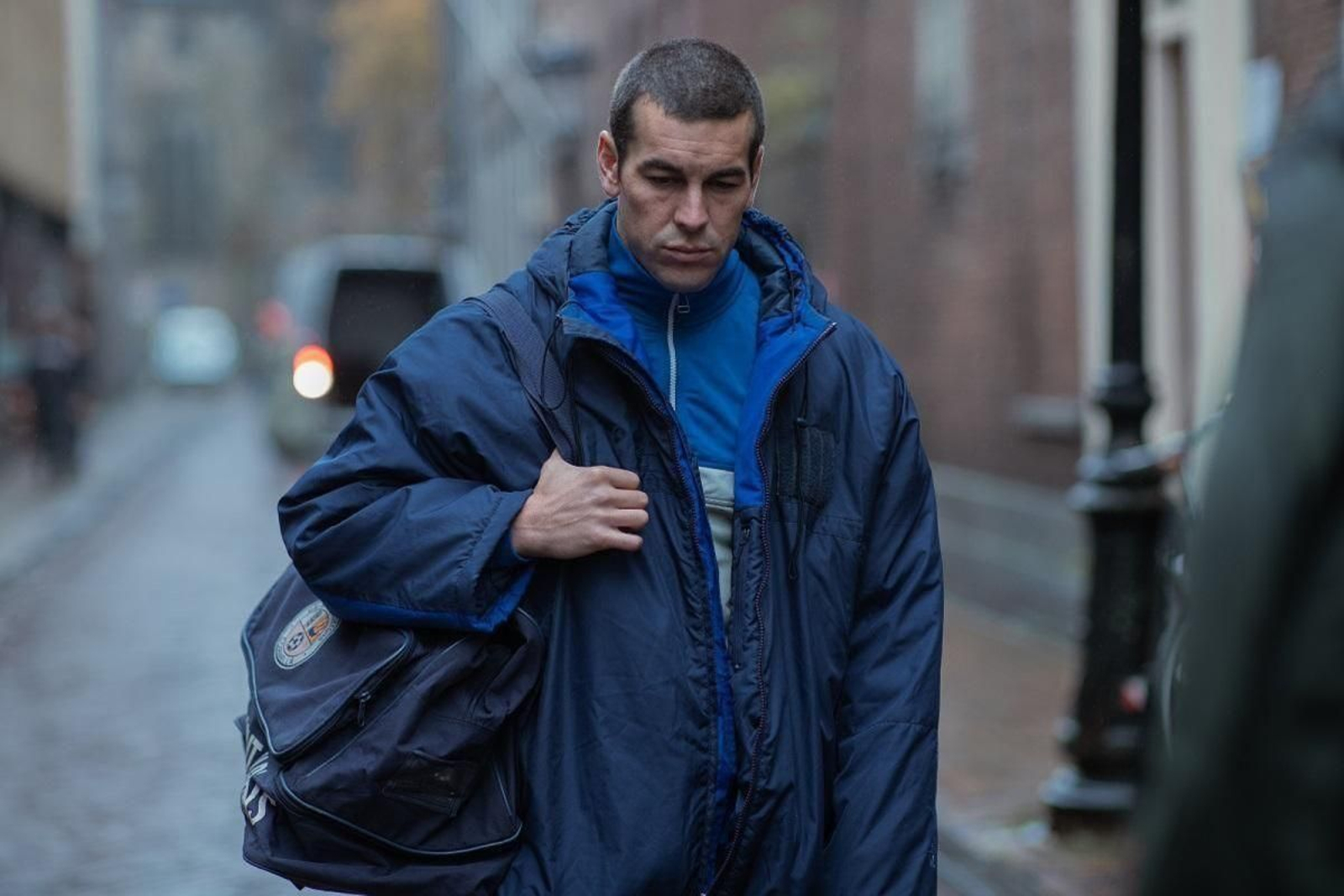 Mario Casas en "Muy lejos".