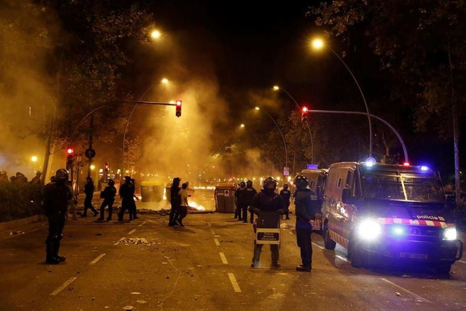 Tercera noche de protestas en Cataluña 2