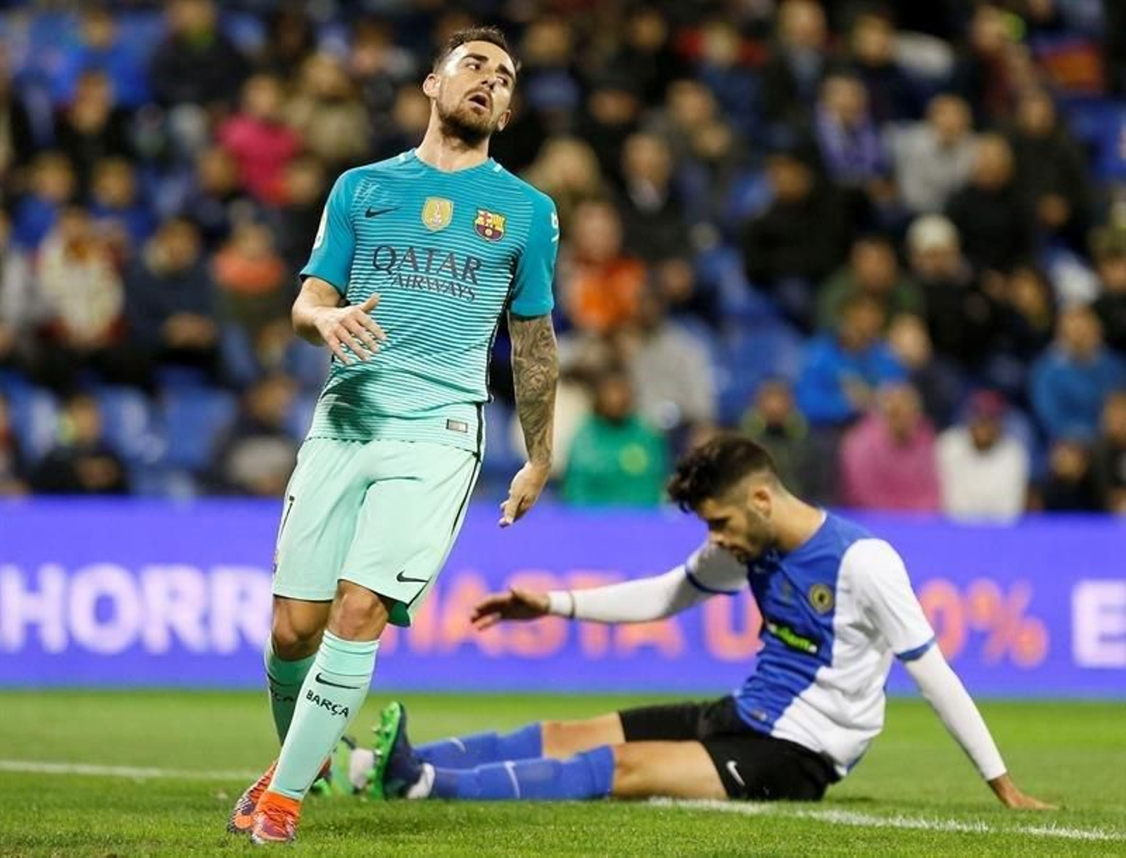 Paco Alcácer lamenta una ocasión.