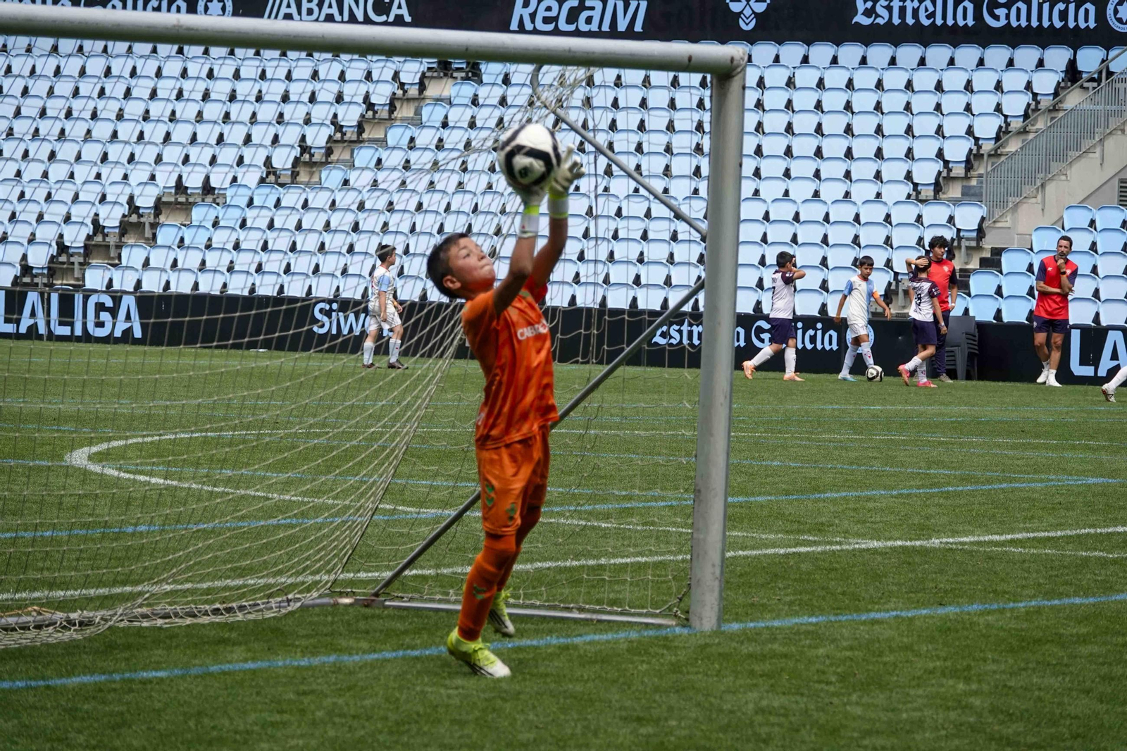 Galería | Balaídos despide la Vigo Cup con el acto de clausura y entrega de medallas